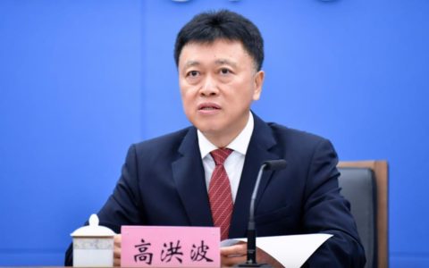 “网红书记”高洪波以1小时48分跑完半马，履新一个月多次现身公开体育活动，抖音账号已有35万粉丝