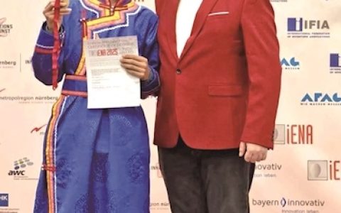 内蒙古14岁农村少年发明浇水神器获全球金奖 老师：其灵感源于母亲做饭产生的水蒸气