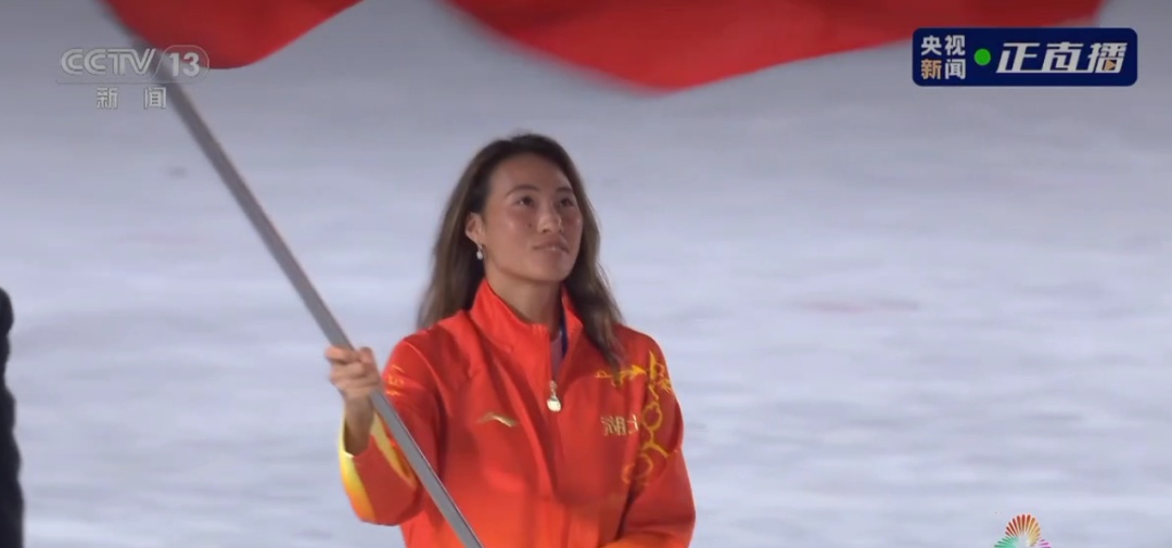 郑钦文担任旗手！十五运会开幕式湖北体育代表团亮相