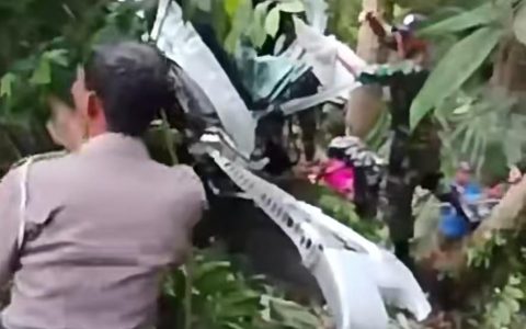 巴厘岛车祸中国公民5死8伤，当地华人：该路段非常陡峭，是巴厘岛旅程最危险的一段路