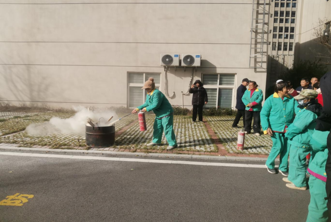 泰丰街道太丰垸社区：实战练兵提升消防能力