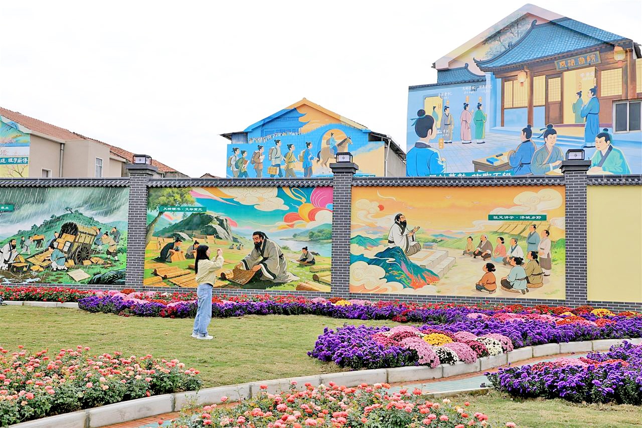 武汉新洲墙绘再现孔子传道故事