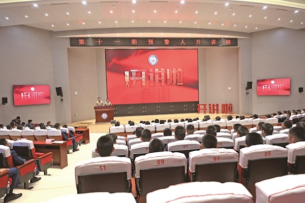 50年薪火相传!数万朵“雪莲”将青春献给祖国边关 分数最高学员奔赴海拔最高雷达“战位”