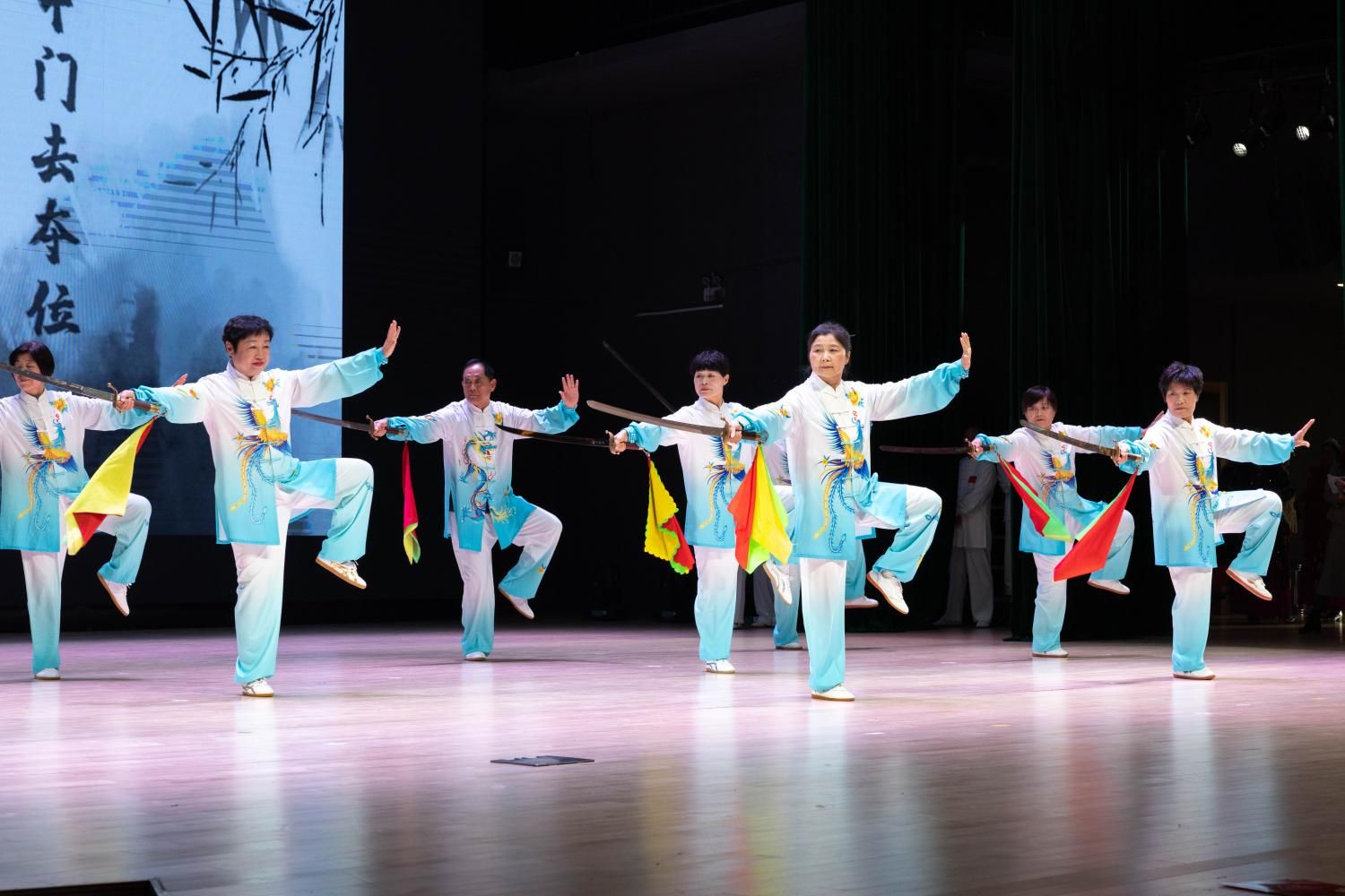 离退休教职工2026年迎新春文艺汇演举行