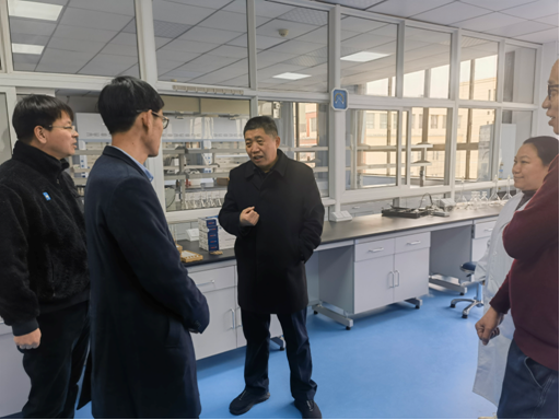 张方胜带队开展元旦假期前实验室安全检查工作