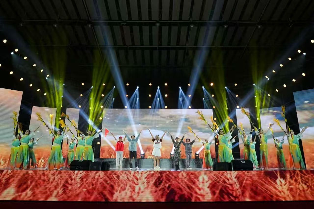 三峡大学金秋艺术节暨美育思政课汇报演出顺利举行