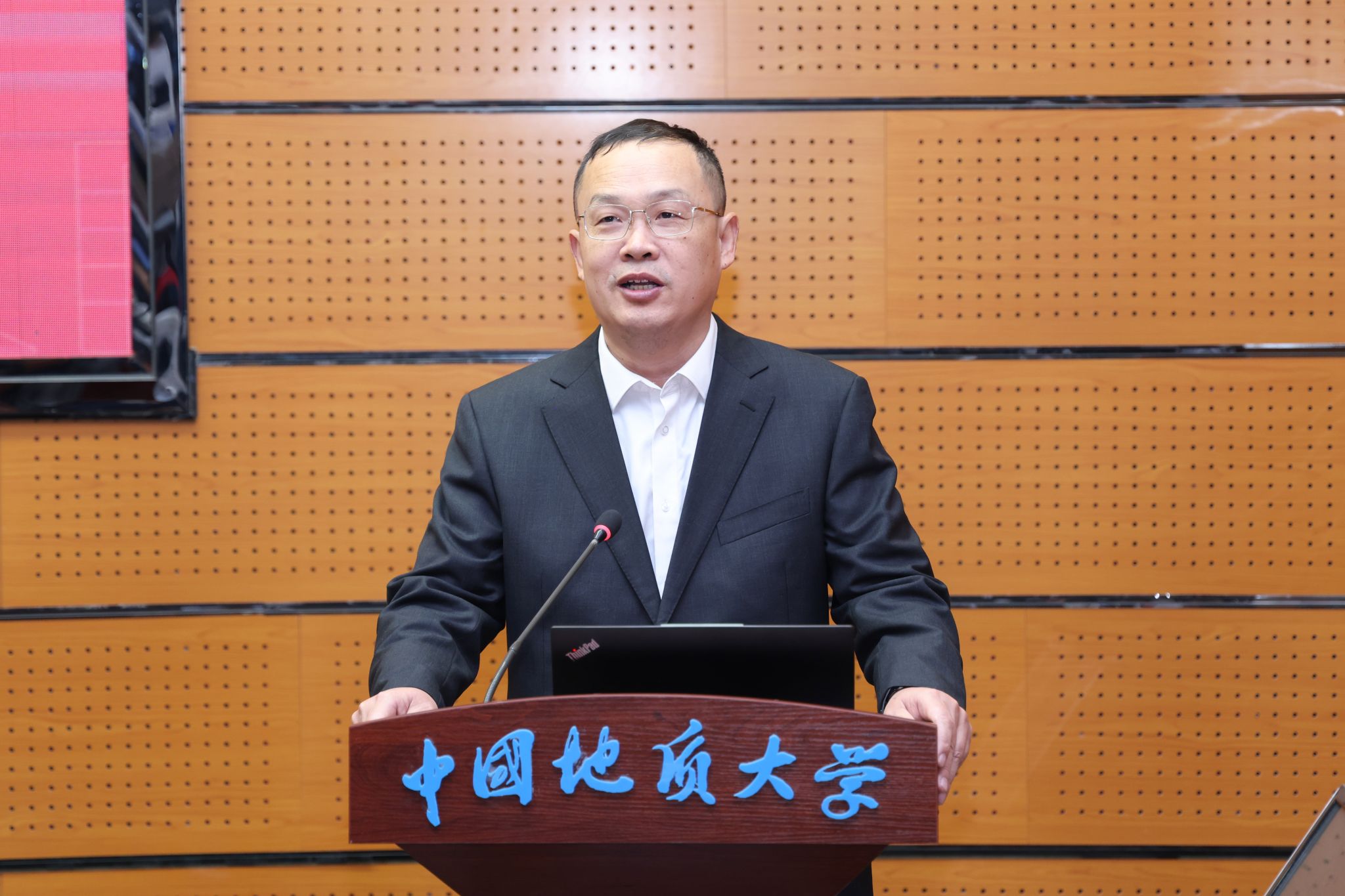 国家卓越工程师学院建设发展大会召开