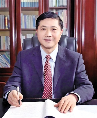 2025年两院院士增选名单公布 全国多所高中迎来“一班两院士”