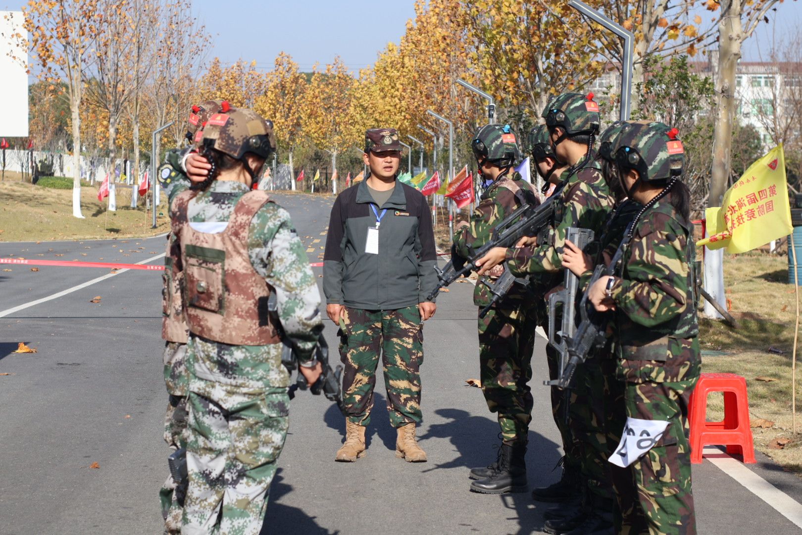 华中农业大学国旗护卫队在第四届湖北省大学生国防竞技技能大赛中斩获佳绩