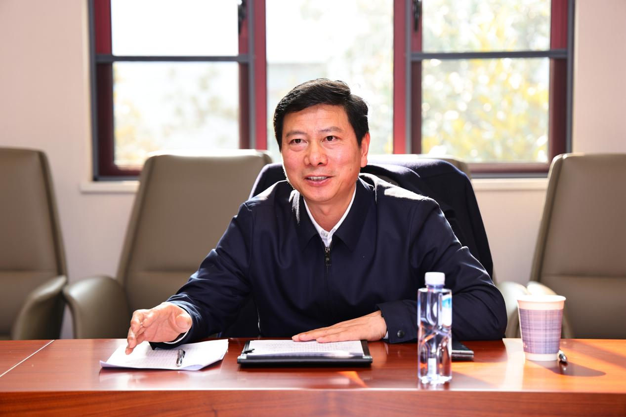 朱方伟一行深入首义校区开展综合调研