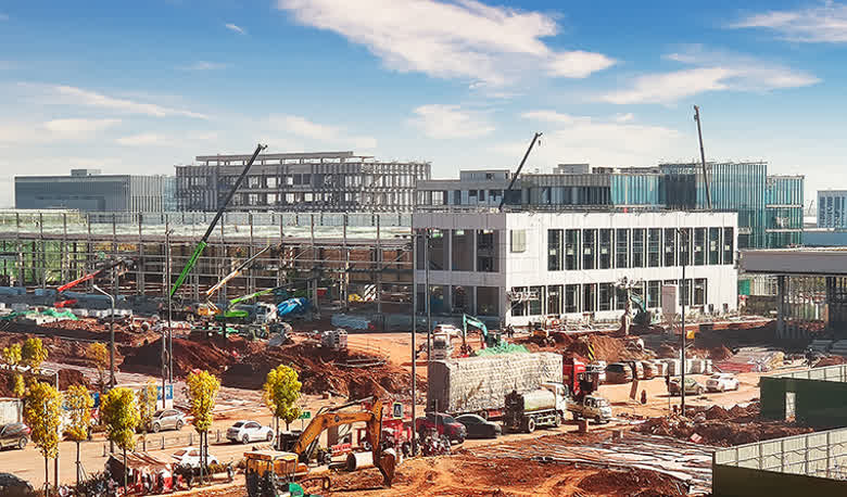 湖北国际航空货运项目建设施工忙