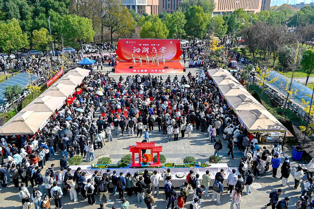 2025年度十大新闻、十大人物、十大图片、十大官微、十大官博、十大视频