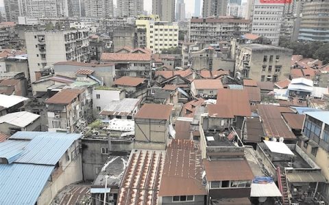 武汉百年绍兴里焕新亮相 昔日“鸽子房”变身生态居住区