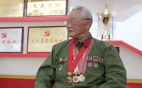 万松同志先进事迹报告会上战友讲述，万松的“不争”之“争”