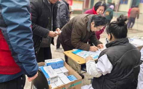 黄冈市人民医院“暖冬守护”活动温暖银龄患者