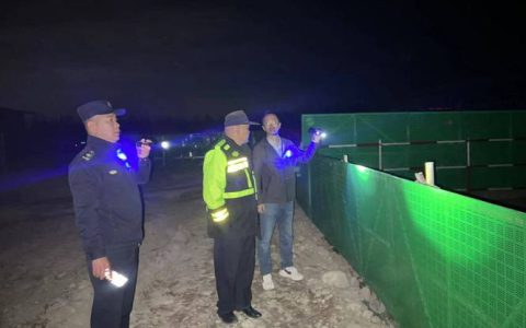 城管夜间“治噪”护安宁