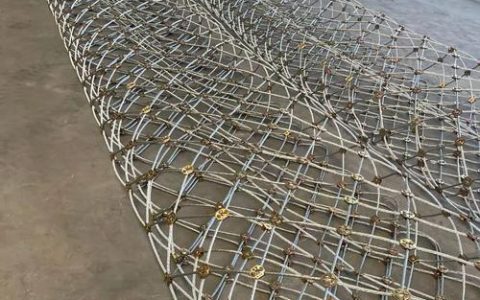 “科技+人力”织密冬季公路安全网