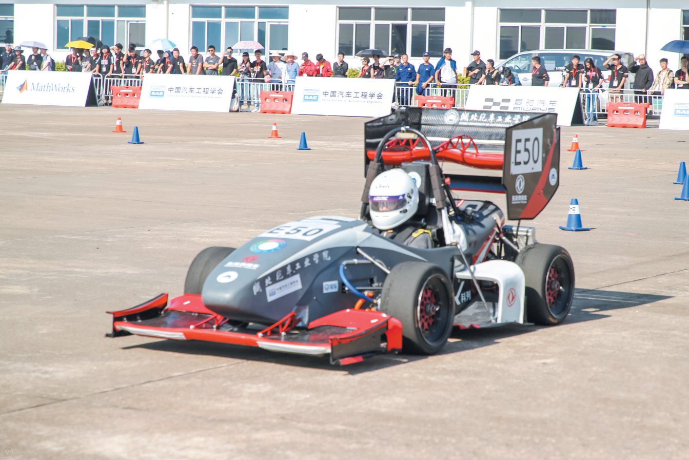 “十堰青年超有样——青春为中国式现代化挺膺担当”系列报道⑨ | “湖北青年五四奖章集体”东风HUAT车队：“青春引擎”正澎湃