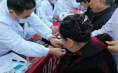 学习贯彻党的二十届四中全会精神文艺宣讲走进广华寺街道华美社区