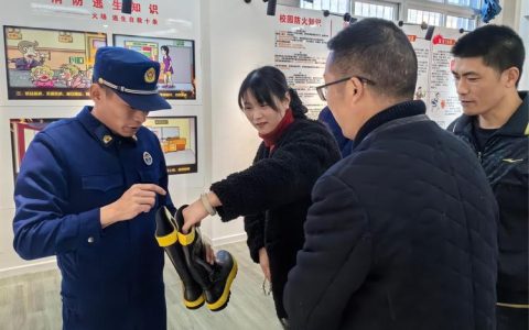 市消防救援支队在万达消防安全科普教育基地组织开展主题实践活动