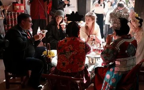 “一带一路”境外媒体访赤壁 茶香引客来　文脉传千里