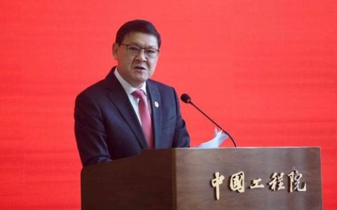 中国工程院党组书记、院长李晓红在武汉大学作专题报告