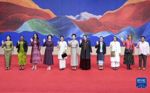 习近平致中国志愿服务联合会第三届会员代表大会的贺信在华中农业大学青年师生中引发热烈反响