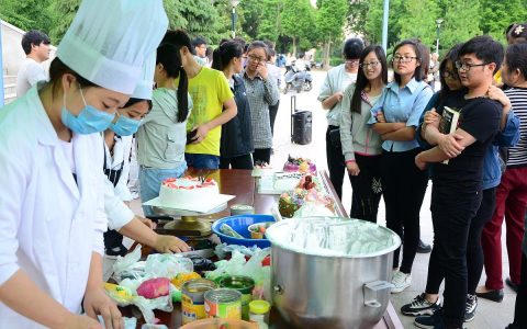 湖北大学举行“学生事务下午茶”活动