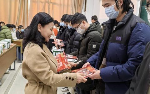 马克思主义学院开展考研冲刺慰问活动，多措并举为学子成长成才保驾护航