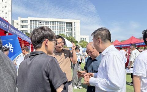 中南民族大学组队赴武汉高科农业集团开展访企拓岗专项活动