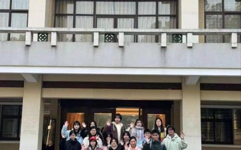 武汉光谷未来中南民族大学师生走进民族学博物馆开展“博雅课堂”主题研学活动