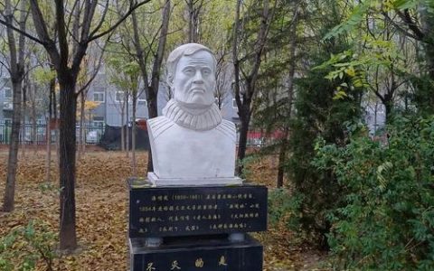 ​校友风采丨屈肖洁：扎根帕米尔高原的“信仰播种者”