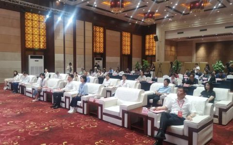 郄英才与出席苏黄两地医院管理交流学术会议嘉宾座谈  加强沟通联系　深化合作交流　全面推进卫生健康事业高质量发展