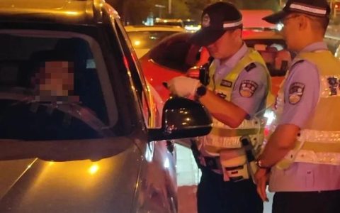 “飙车炸街”露头就打，还静于民 交警已查处10余名违法驾驶人