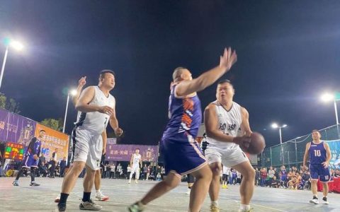市州中小学男子篮球赛（仙桃站）开赛