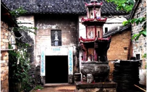 罗田县胜利镇滕家堡金凤楼旧址