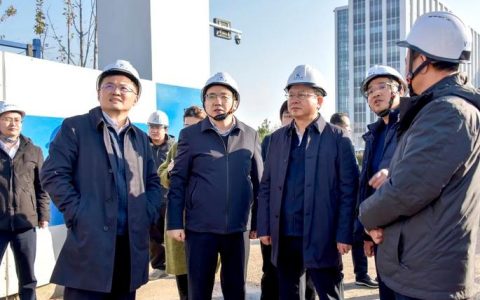 孙兵王玺玮会见鄂州市第十五届全运会冠军