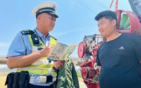 根植乡土润平安——记“荆楚交警之星”、仙桃公安交管大队长埫口中队指导员李斌