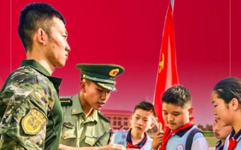 普法“进军营” 拥军“暖兵心”