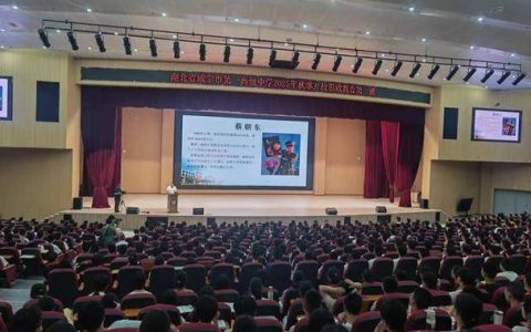 咸宁一中把课堂“搬进”博物馆 学生变主讲 历史触青春