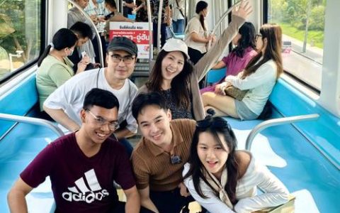 入境游持续火热！泰国游客最爱武汉“科技游”