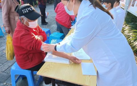 马昌湖社区举办冬季养生主题义诊活动