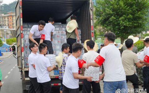 天门启动冬春受灾群众救助物资发放工作 9300 余件救助物资保障受灾困难群众温暖过冬