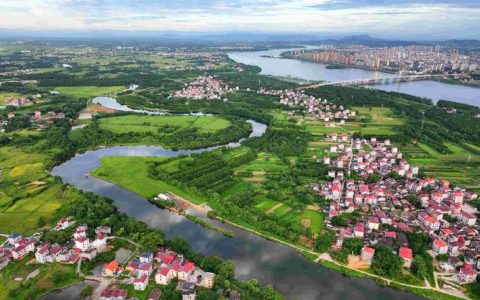 潜江：双轮驱动治水系 一泓清水润乡村