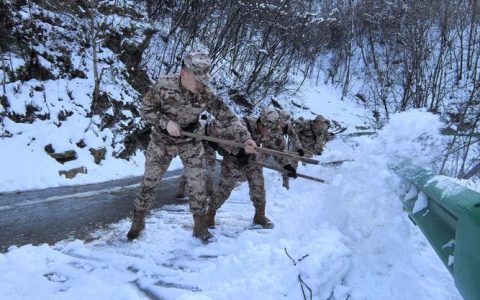 冬日鏖战筑通途