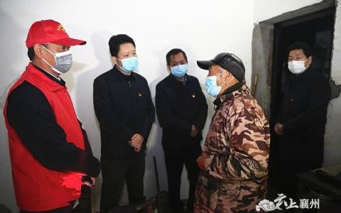 黄进深入包保企业走访调研