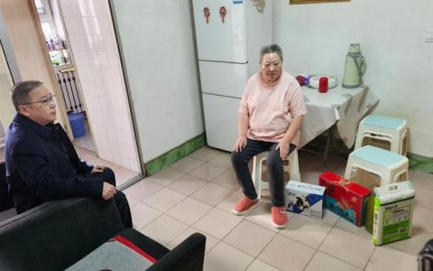 咸安区汀泗桥镇彭碑村：冬日走访暖民心 精准帮扶促振兴