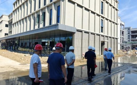 江汉盐化工业园锂电池材料项目建设正酣