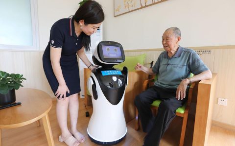 用科技守护老人幸福“食”光