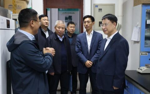 李向东带队赴黄石推进校地合作